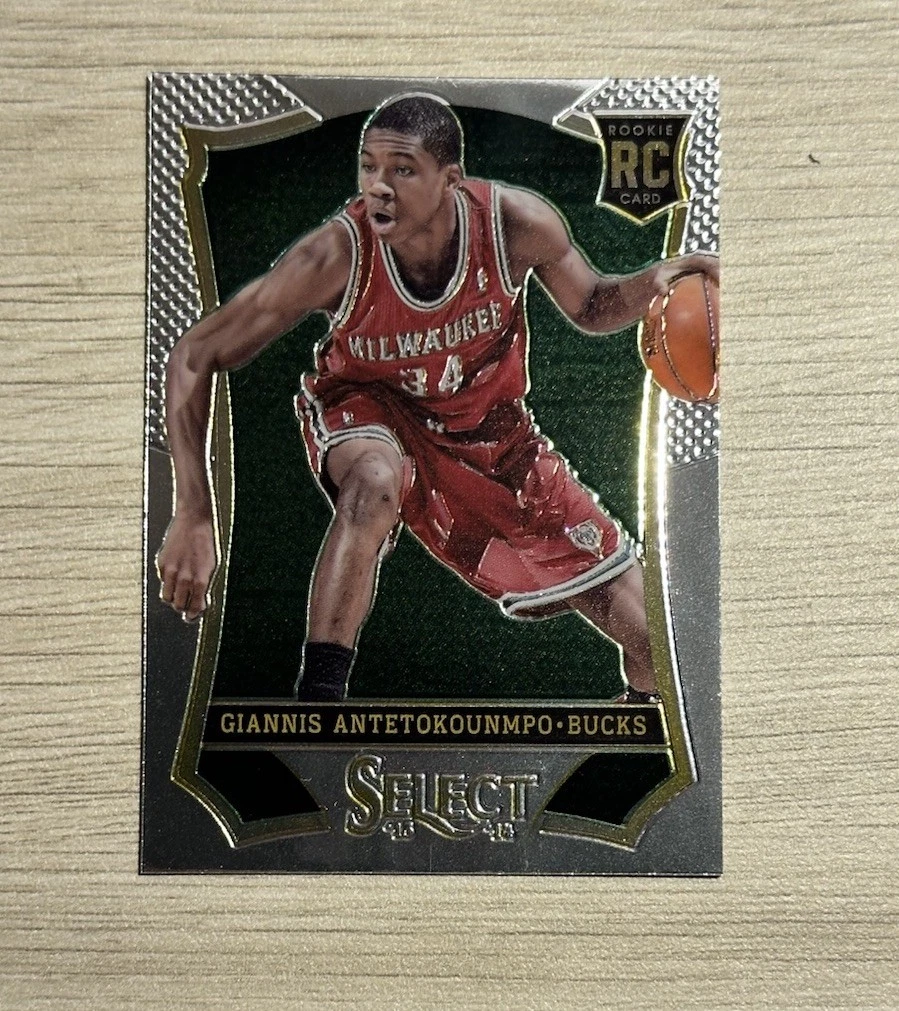 Giannis Antetokounmpo trading card