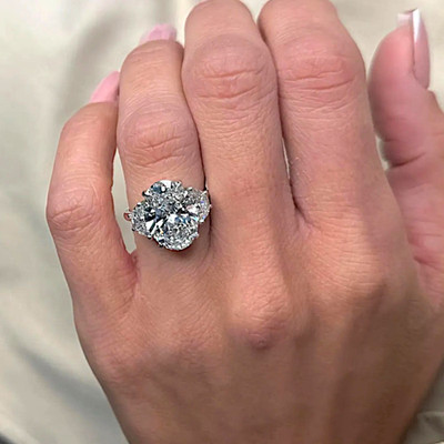 Diamant Verlobungsring 14k Weißgold IGI Lab Grown 8,40 Karat Ovalschliff E VVS2