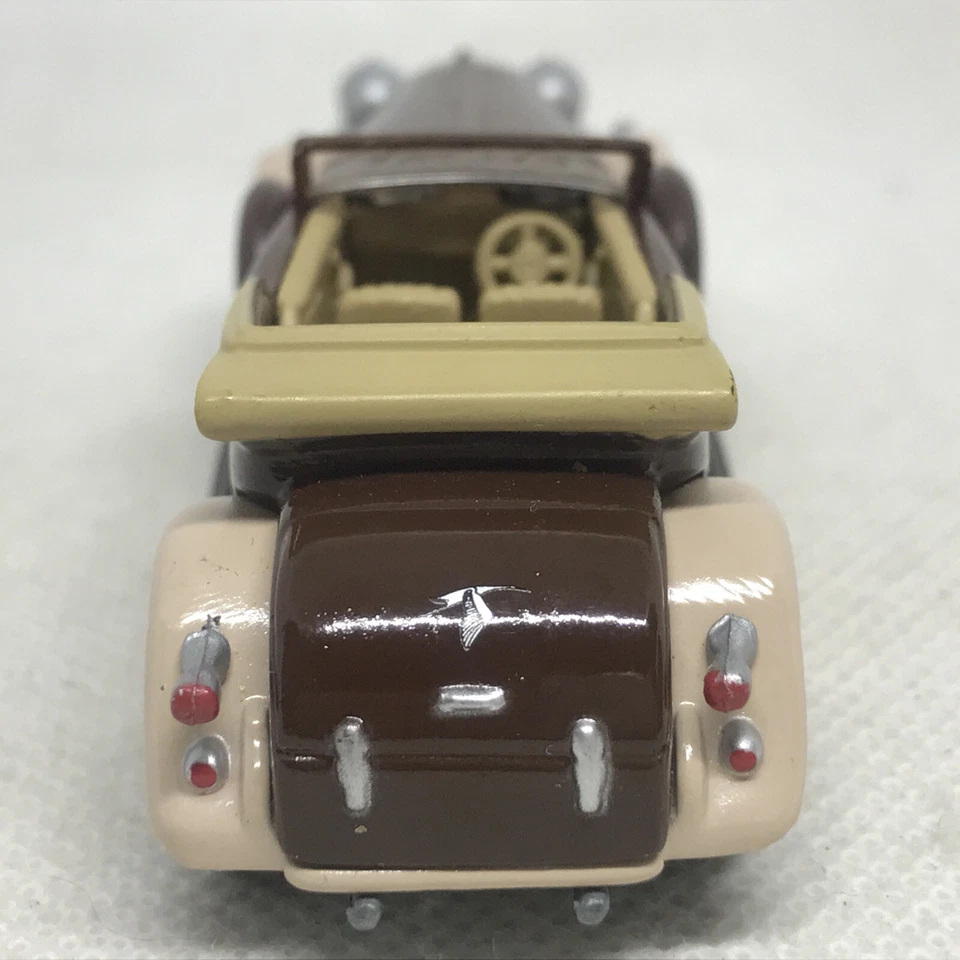 Johnny Lightning 豪华轿车 Moonraker 詹姆斯·邦德 007 2002 棕色/薄色 中国制造 — 第 3/4 张图片