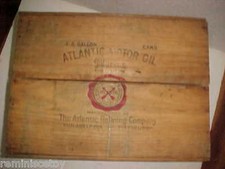 Antique Atlantic Motor Oil wooden Case