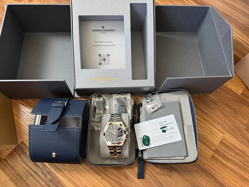 Vacheron Constantin Overseas Chronograph 42mm Blue Dial 5520V 2025 NEW - Picture 2 of 6