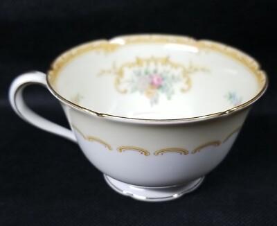Noritake Japan Bone China Lotus Pattern Tea Cup Coffee Gold Accent Mug White **