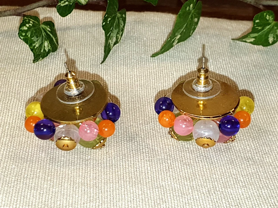 Vintage Ohrschmuck, 1980er, Ohrstecker, bunte Perlen, fröhlich, Modeschmuck Avon - Bild 3 von 4