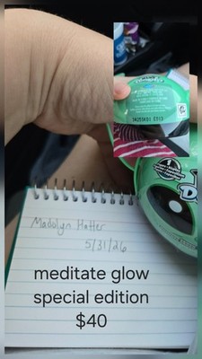 Meditate GLOW Special Edition Grogu Movie Moment Doorable