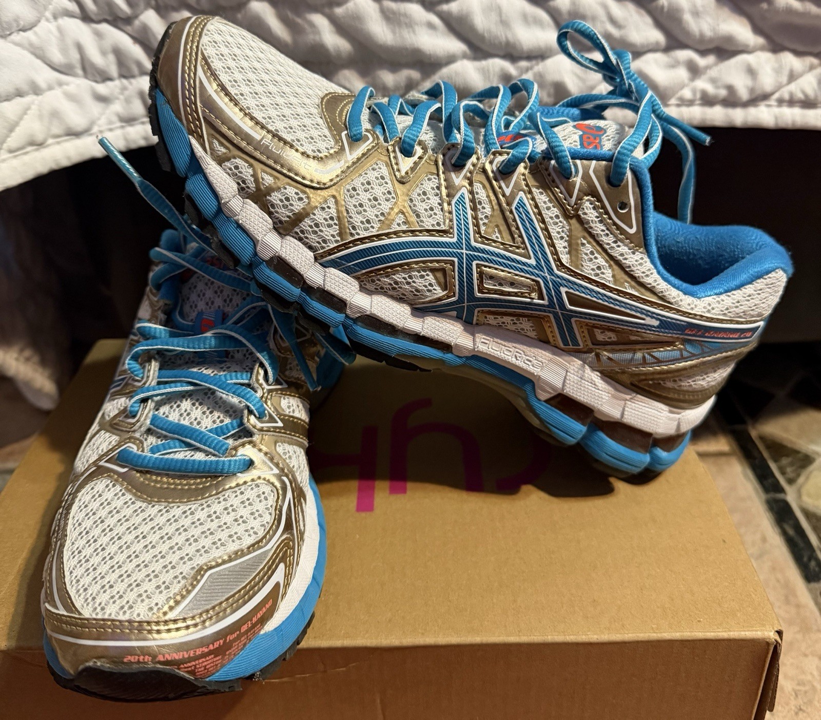 Asics Women’s Gel Kayano 20 Sneakers Size 7