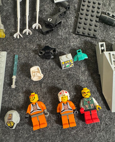 Lego Star Wars X-Wing, Alien and Other mixed Lot.