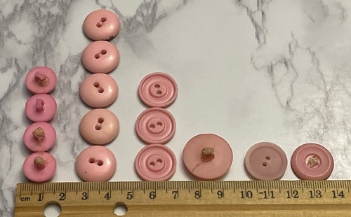 Vintage Pink Plastic Sewing Crafting Buttons Lot 125-55 - Picture 6 of 10