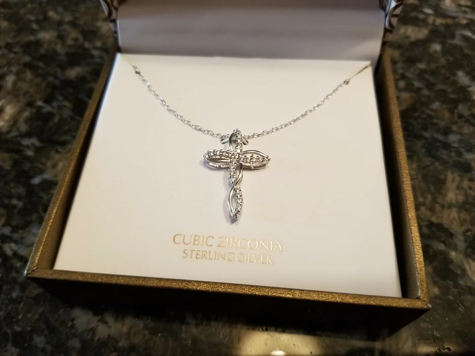 COLLAR CRUZ CIRCONITA CÚBICA PLATA ESTERLINA GIANI BERNINI #93 Foto 2 de 4