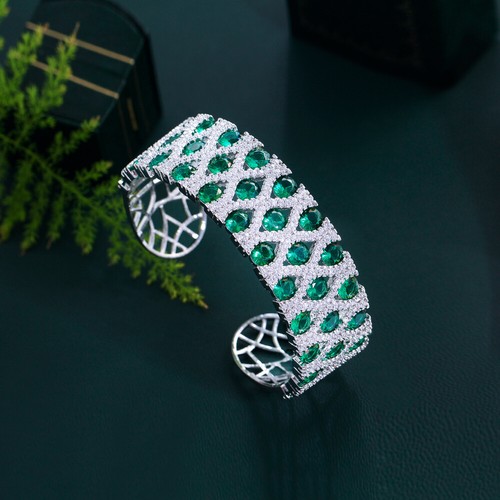 Charming Adjustable Green Cubic Zirconia Bridal Round Open Cuff Big Wide Bangle - Bild 8 von 9