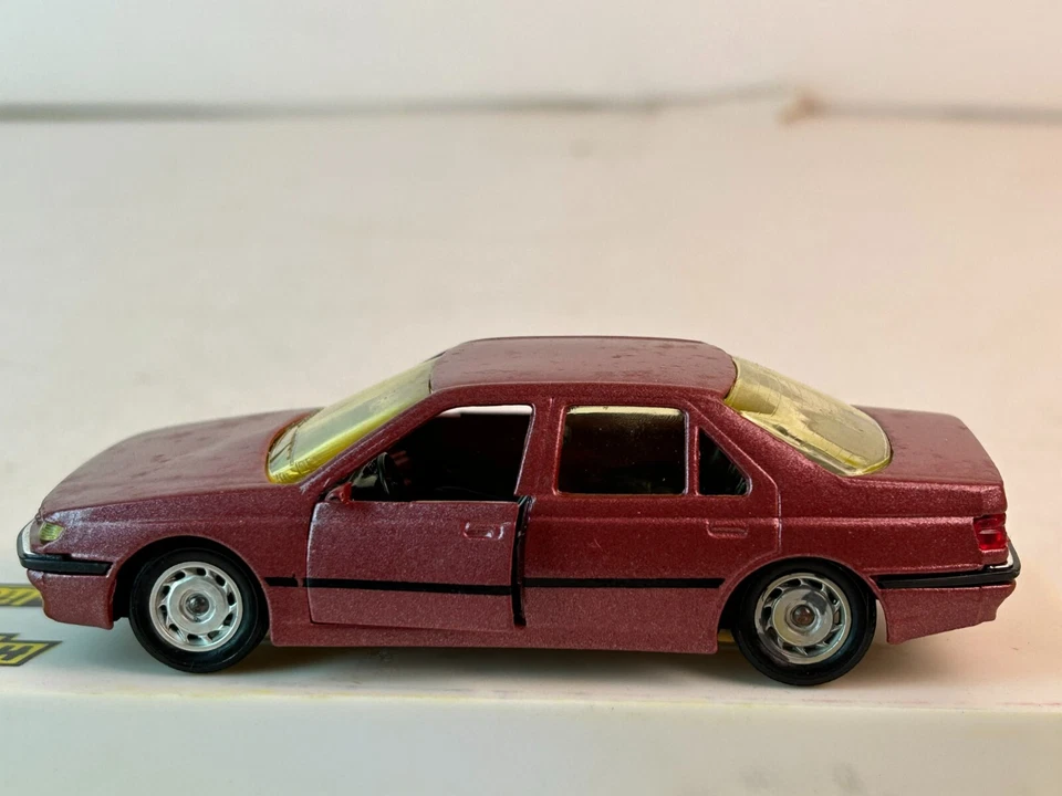 Solido #1516, 1990 Peugeot 605 Sedan - Image 4 of 4