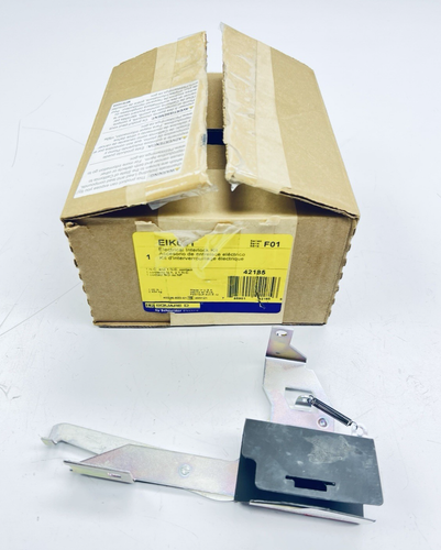 SQUARE D EIK031 INTERLOCK SAFETY SWITCH GENERAL DUTY *MISSING MOUNTING SCREW*