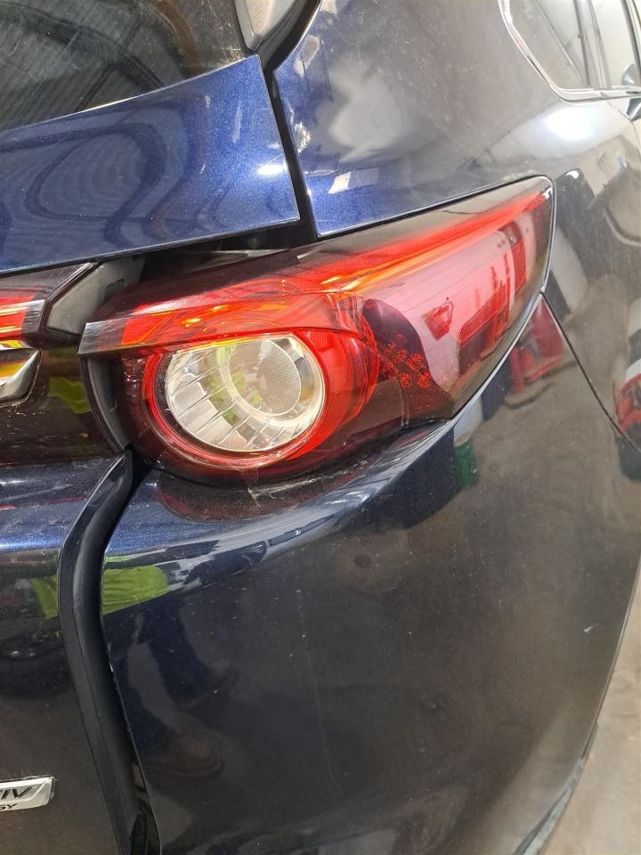 2016-2023 Mazda Cx-9 Right Passenger Tail Light Quarter Panel Mounted Oem