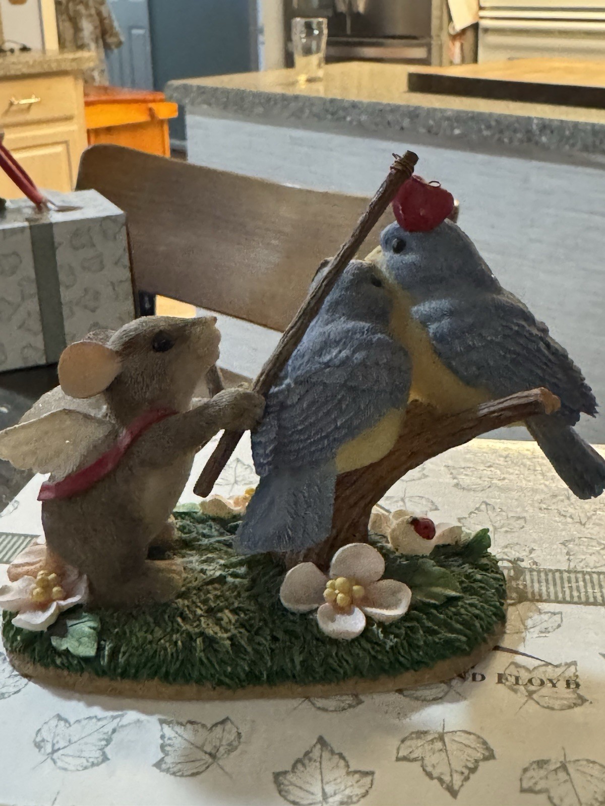CHARMING TAILS LOVE BIRDS FITZ & FLOYD MOUSE FIGURINE 84/110 CUPID MOUSE