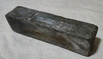   ANTIQUE SHARPENING OIL STONE MONTANA BARN FIND D26