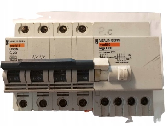 MERLIN GERIN 00 Overcurrent Circuit Breaker