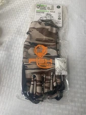 Fish Monkey Backcountry II Insulated Half Finger Fishing Glove Size L Camo