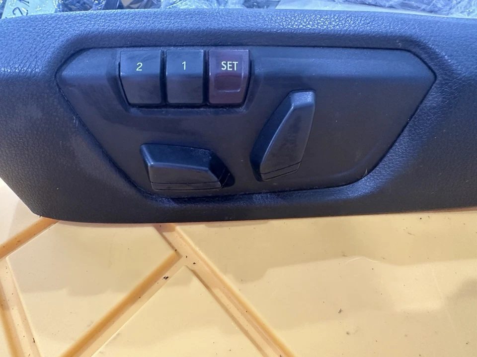 2012-2016 BMW 320I LH Left Driver Front Seat Switch With Tim 7243555 OEM - Imagem 2 de 4