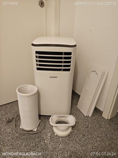 Comfee Mobiles Klimagerät MPPH 08CRN7 8000 BTU 2 3kW Weiß (nahezu neuwertig)