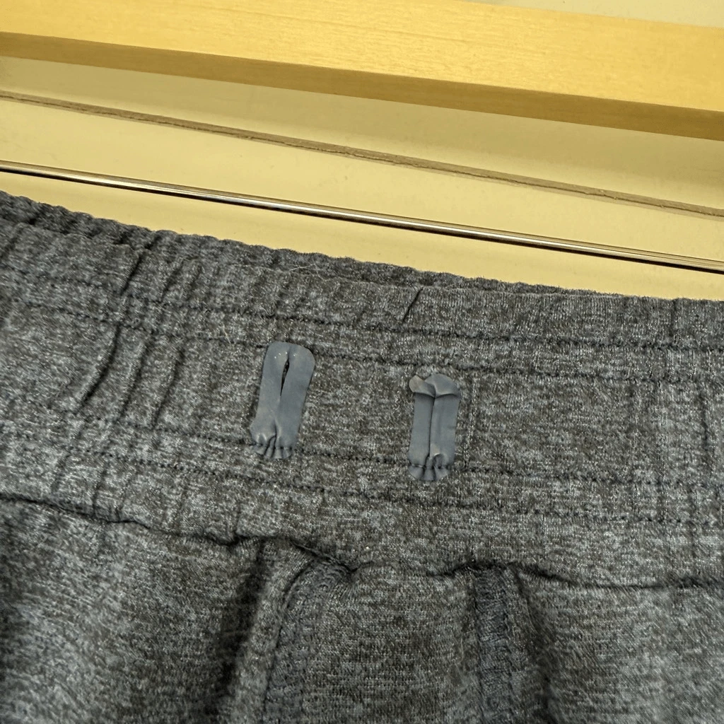 alo-yoga cropped pants