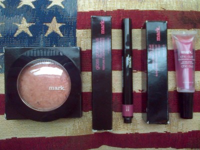 Mark. Für Avon Trio: Lip Stain Bella, Illuminator & Lippenglanz Duett in Candy Fix
