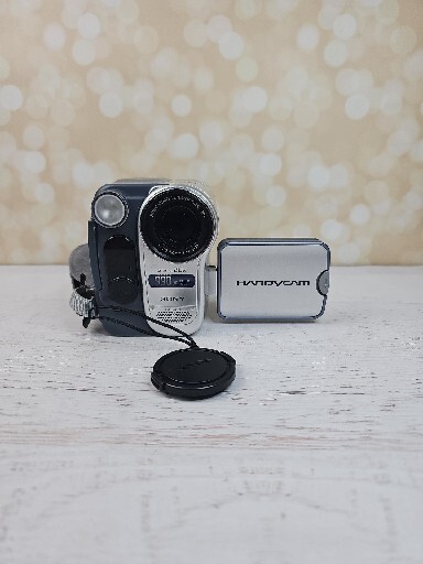 Sony DCR-TRV260 Digital Video Camcorder HandyCam Optical20x, 990x