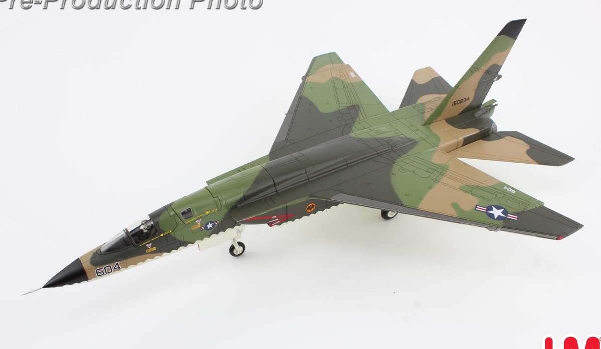 HM 1/72 RA-5C Civilian Regimentary Shipboard Reconnaissance HM 1/72 RA-5C Civilian Regimentary Shipboard Reconnaissance