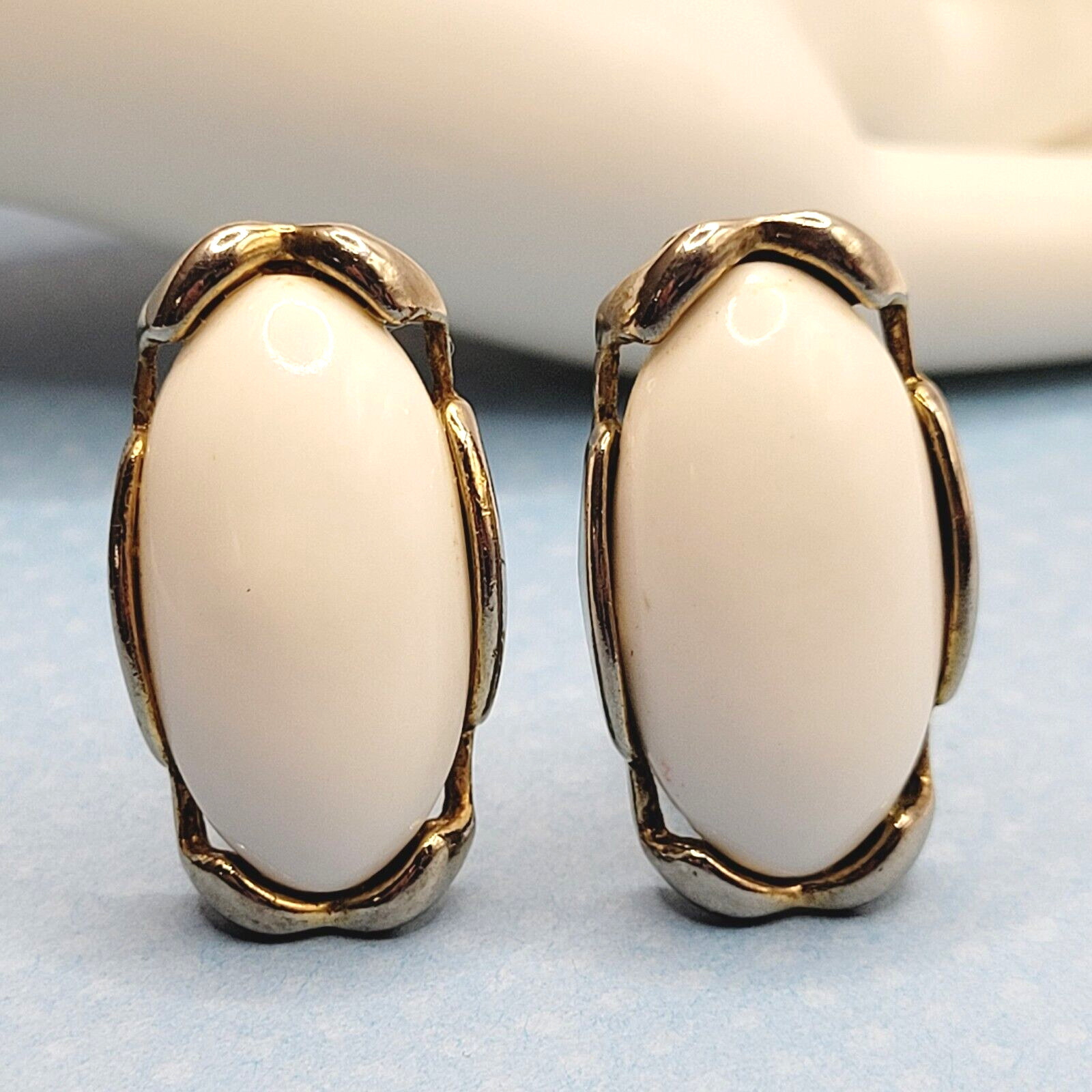 White Agate Stone Cabochon Statement Silver Tone … - image 15