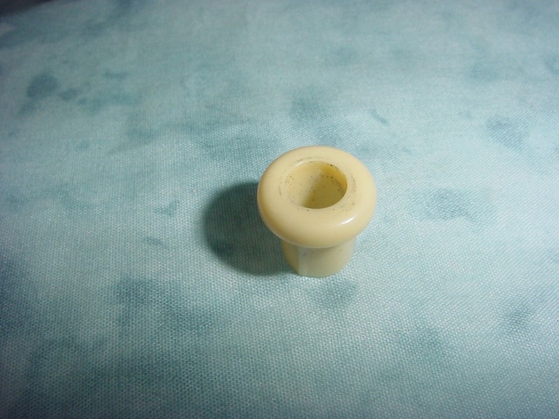 VINTAGE ORIGINAL GUITAR TUNING MACHINE STRING POST FERRULE