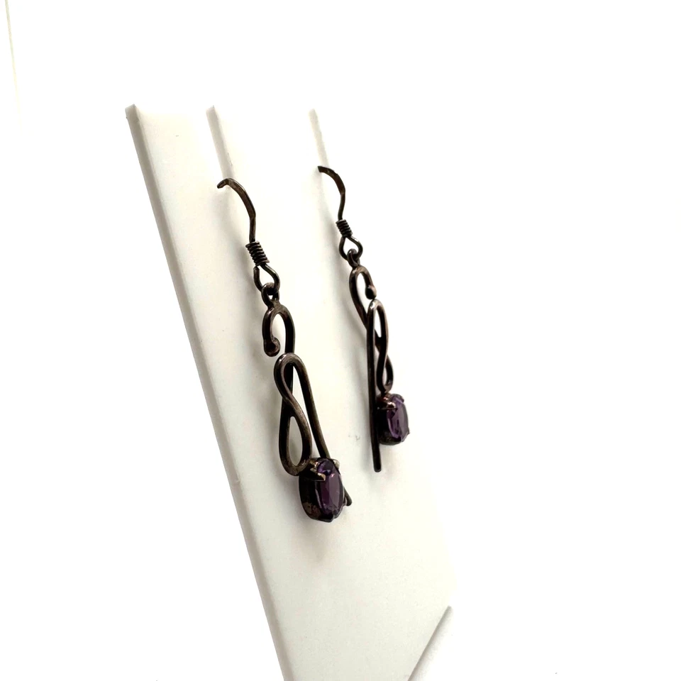 Pendientes colgantes vintage de amatista pistola metal gris Foto 3 de 4