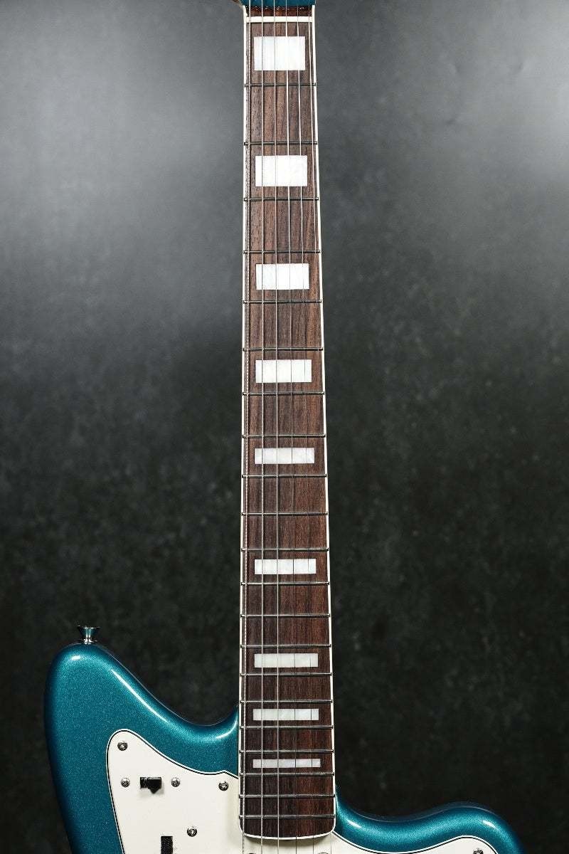 Fender Made in Japan Traditional L60s Jazzmaster Guitar Ocean Turquoise