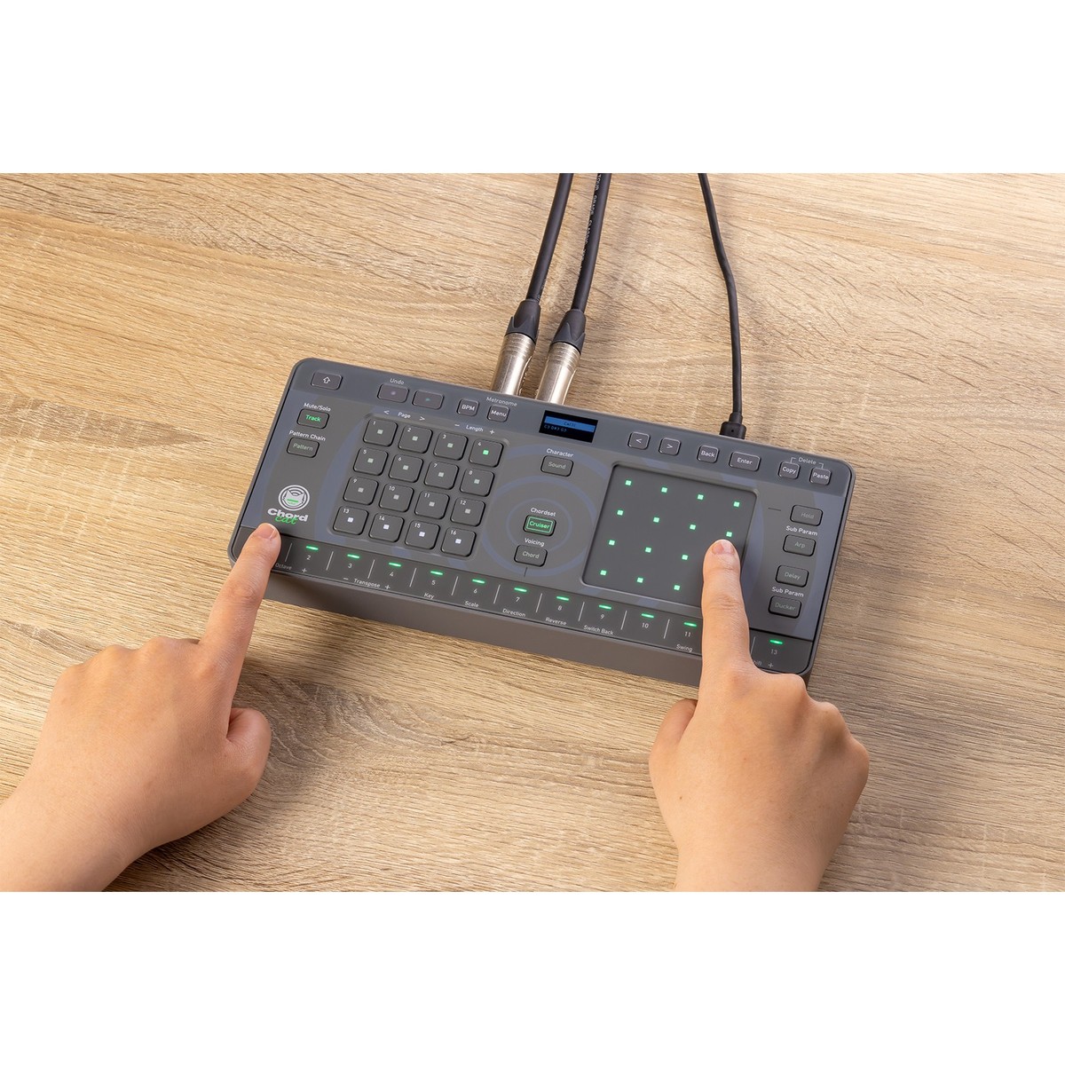 AlphaTheta CHORDCAT 8-Track Portable Groovebox Controller w Case