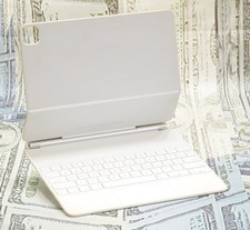 Apple Magic Keyboard for iPad Pro - Air 13" MJQL3LL/A A2480 READ White WGHD