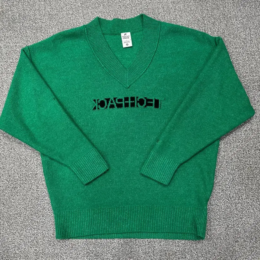 Nike Techpack V-neck Knit Sweater Green Size L thumbnail 3