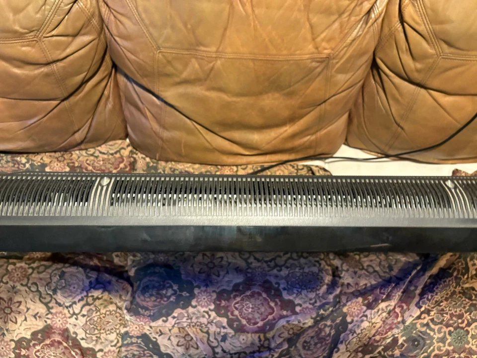 VIZIO 42” 1080p LCD Full 120HZ HDTV - Image 3 of 4