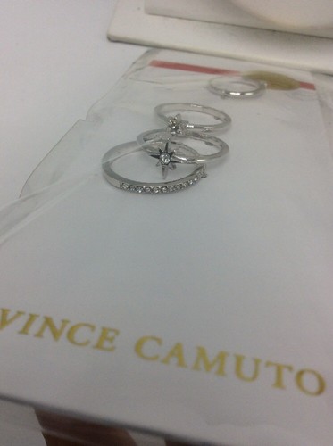 $40 Vince Camuto Silvertone Ring Set Of 4 Rings SZ 4,6,7,8 VC68 - Picture 4 of 4
