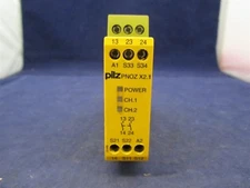 Pilz  PNOZ  X2.1 2S 774306 Safety Relay