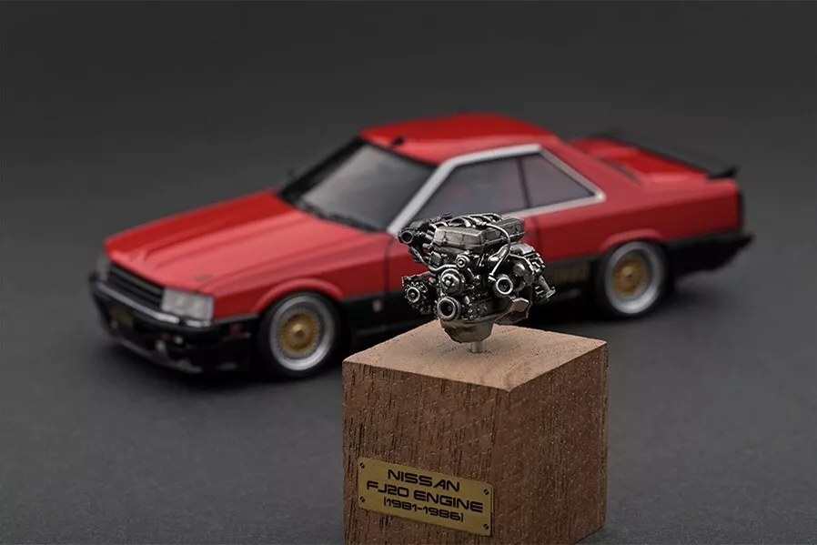 1/43 Ignition model Nissan Skyline 2000 RS-Turbo (R30) Red/Black With Engine IG2