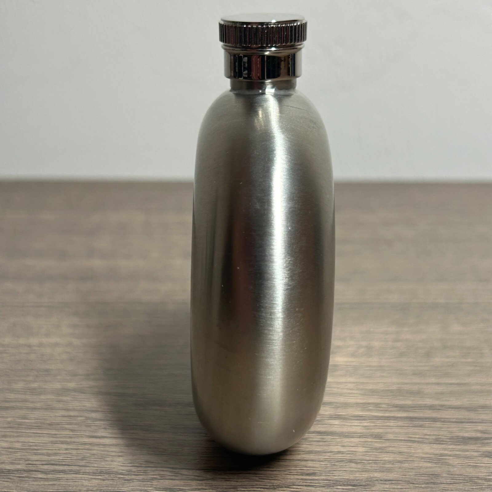 Compact & Discreet Stainless Steel Cutty Whiskey Pocket Flask - 5 Oz