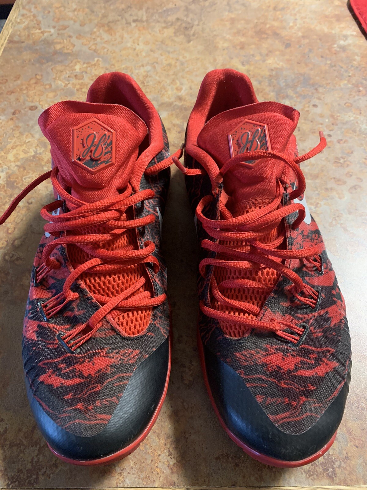 nike hyperchase red