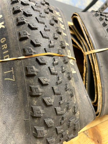 Specialized 29 x 2.35 Fast Track T7 Ground Control T5 Tubeless Combo - Picture 4 of 7
