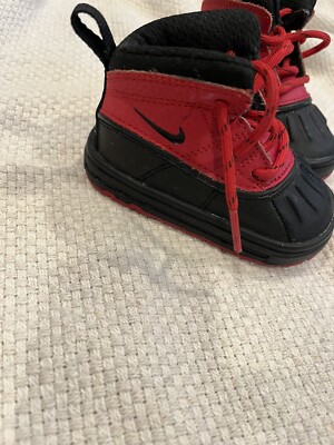 Infant Nike Woodside 2 High  ACG Shoes Red and Black Size 4c 