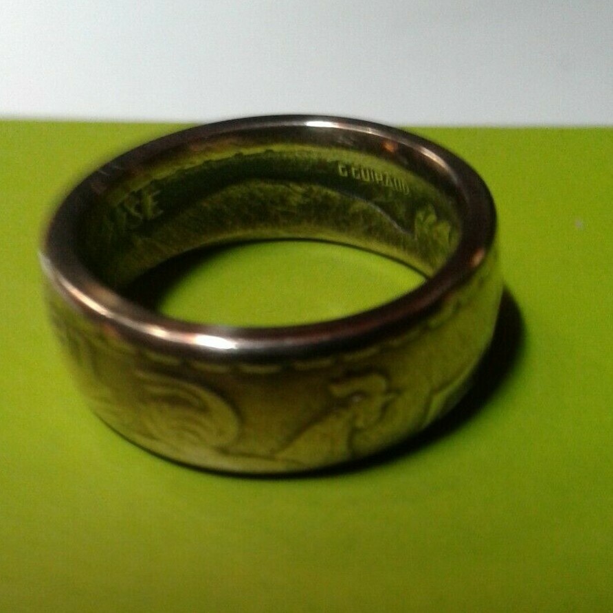 Foto 2 di 9