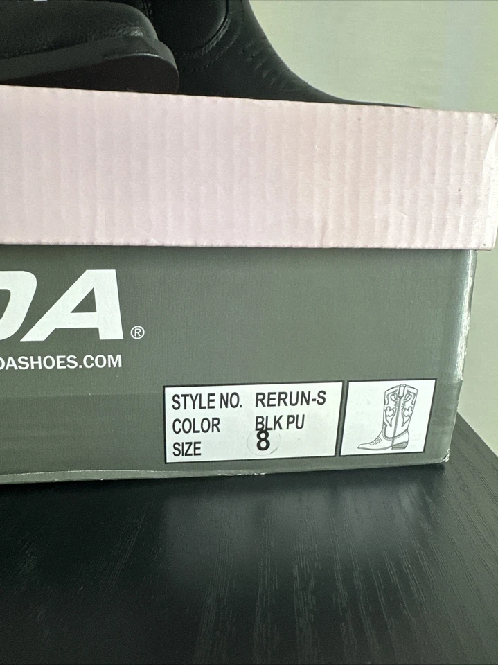 Botas vaqueras occidentales de cuero vegano bordadas negras Soda para mujer talla 8 Foto 2 de 4