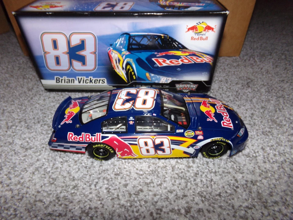 1/24 BRIAN VICKERS #83 RED BULL  2007 ACTION NASCAR DIECAST - Image 3 of 4
