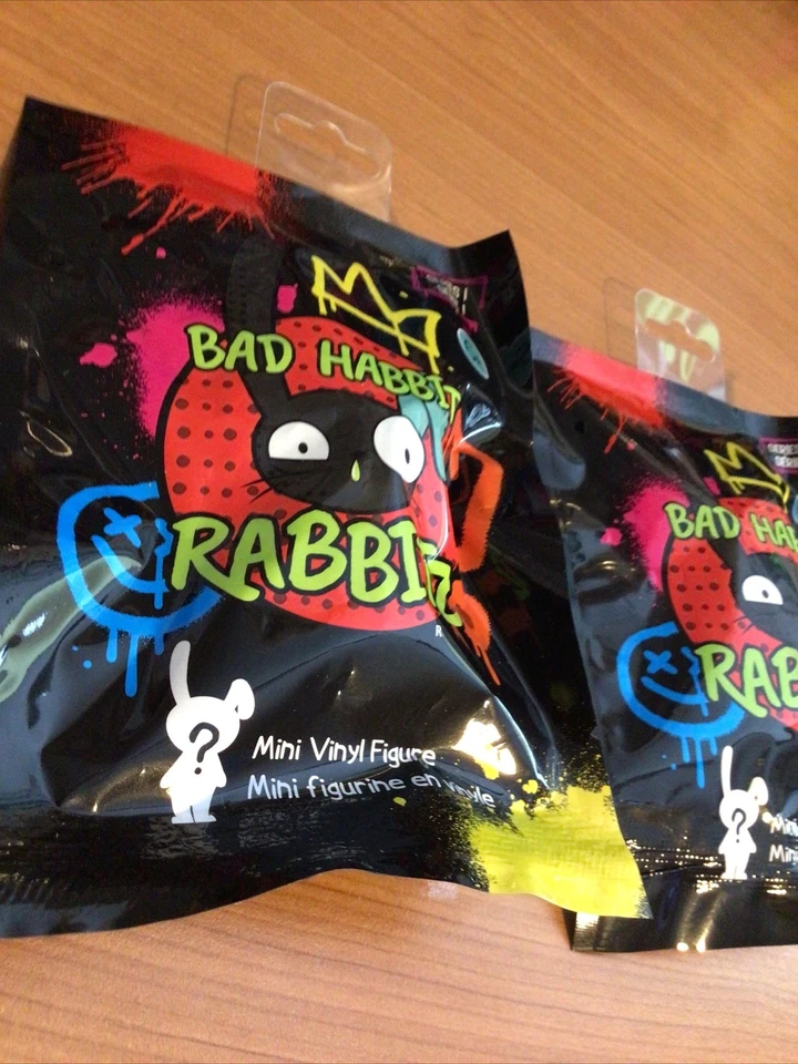 NUEVO 2025 Bad Habbit Rabbitz Misterio Innov8 Mini Figura Vinilo SELLADO 2 PAQUETES Foto 2 de 4
