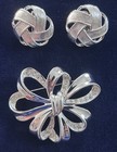 Napier Vintage Silver Tone Crystal Ribbon Pin/earring Set — photo 2
