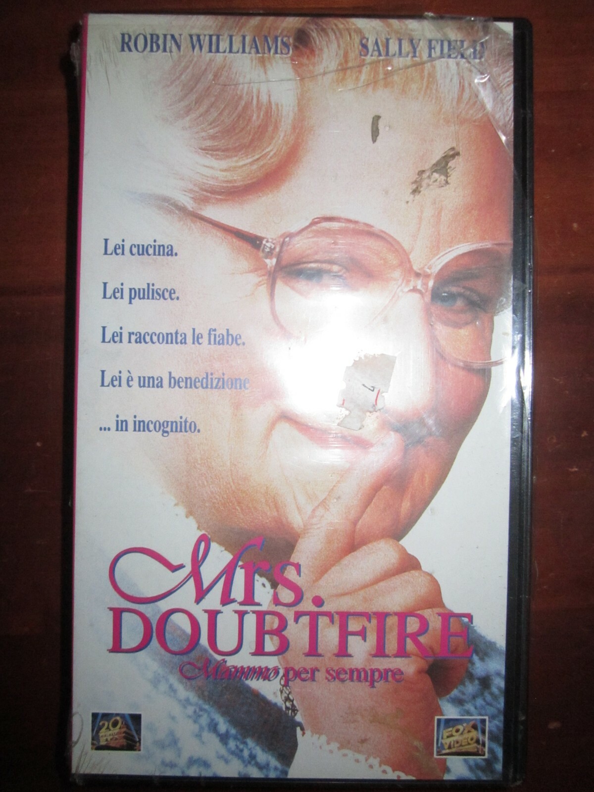 VHS  MRS. DOUBTFIRE SIGILLATA TANTE VHS/DVD PER INUTILIZZO COMBINO SPEDIZIONI