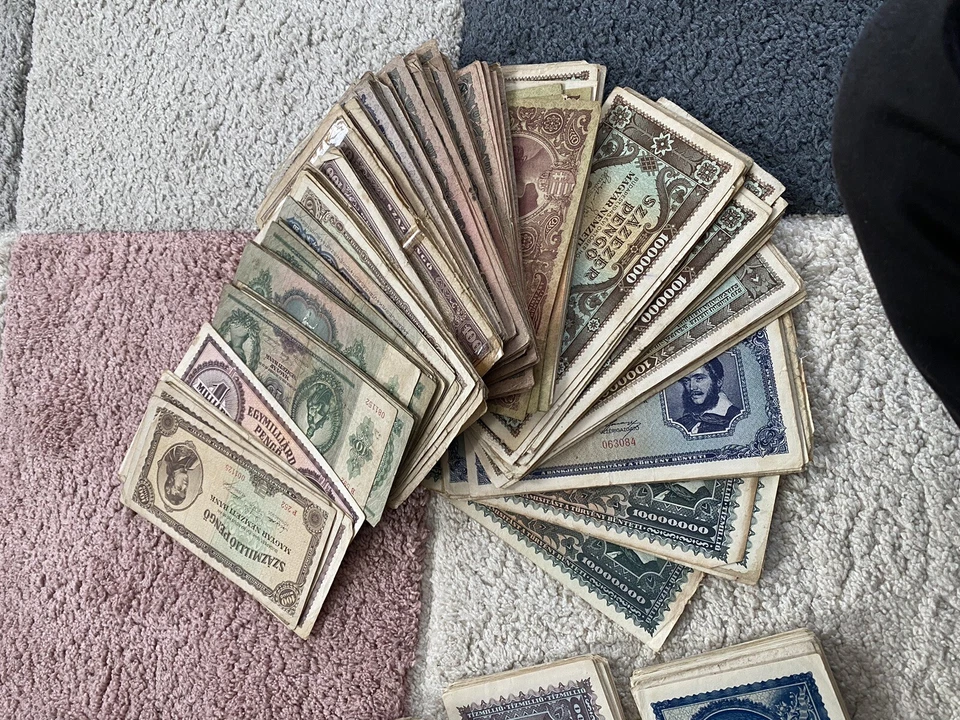 35 milpengo +2 Gift Hungary WW2 pengo banknotes p-126...p130 p-131 Lot - Image 4 of 4