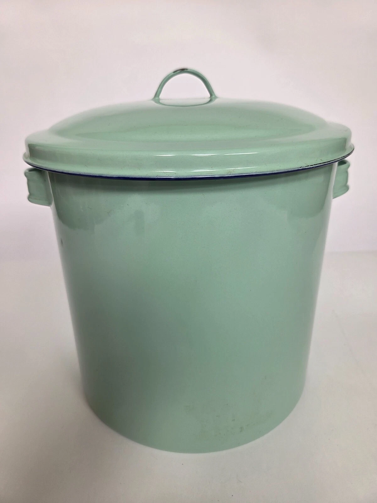 Vtg Round Green Enamel Bread Bin With Lid Storage Signed Tokyo Fujii & Co. LTD