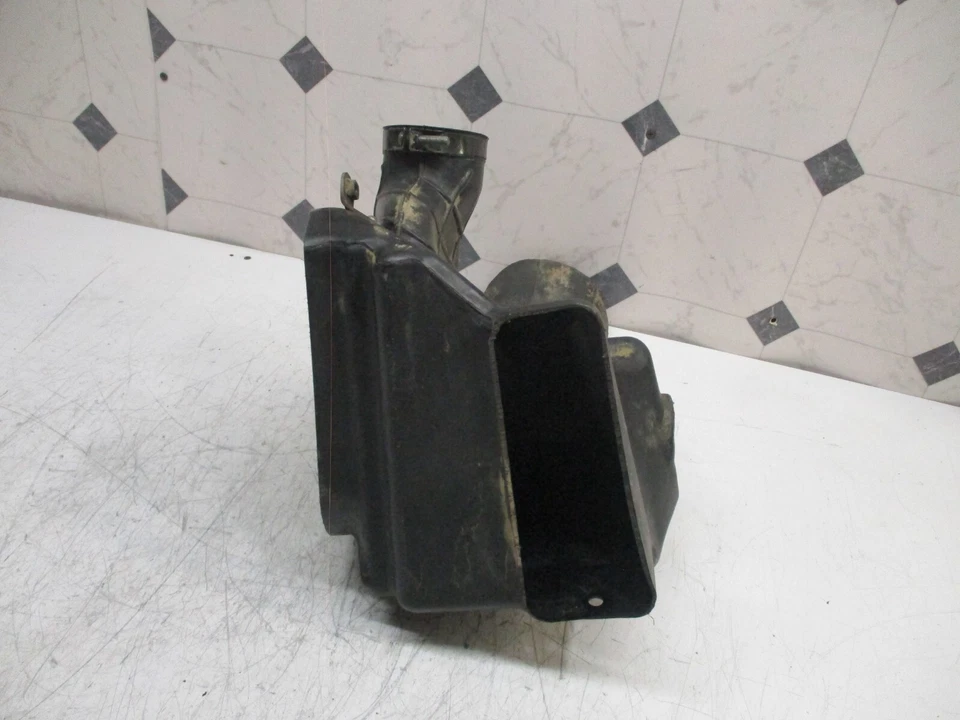 Yamaha yz250 yz 250 1985 85 Air box cover air box. - Image 3 of 4